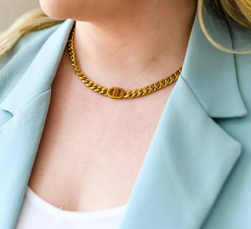 Aged coin necklaces-Decadent Darling Link Chain Choker In Gold