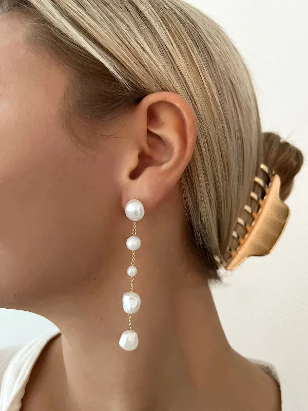 Graceful design earrings-LAUREN PEARL EARRINGS