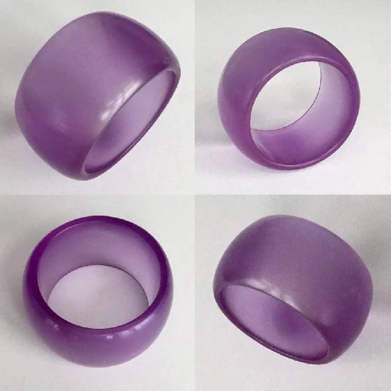 Lily motif bangles-Vintage lavender purple jello lucite bangle