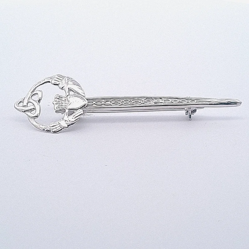 Moroccan style brooches-Claddagh pin brooch 37307