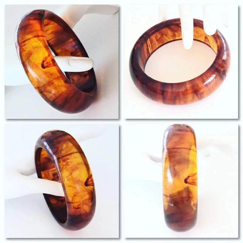 Firm clasp bangles-Vintage bakelite chunky domed thick wall rootbeer swirl bangle