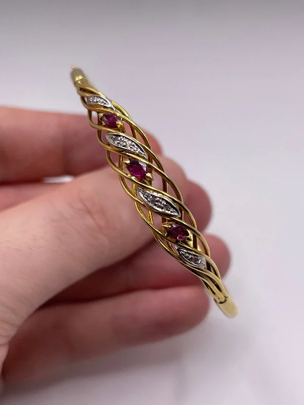 Solid chain bracelets-18ct gold ruby and diamond bangle