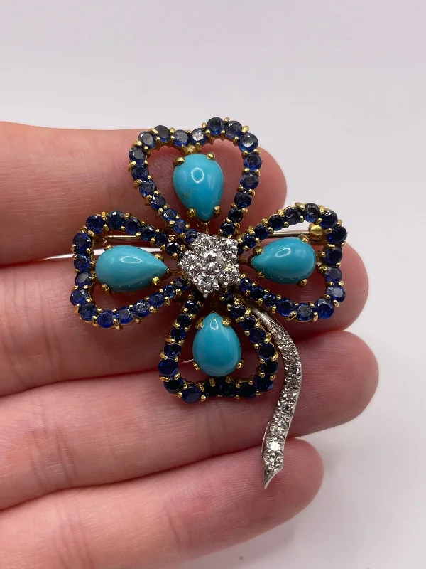 Tassel detail brooches-18ct gold turquoise, sapphire and diamond clover brooch